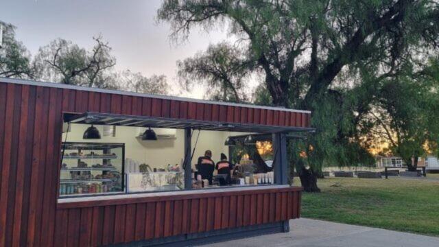 Lake Forbes Motel Dış mekan fotoğraf