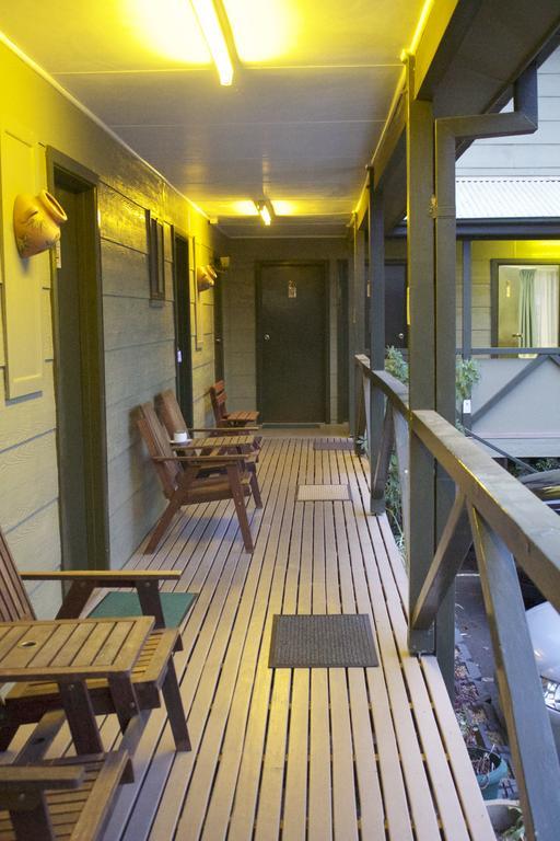 Lake Forbes Motel Dış mekan fotoğraf