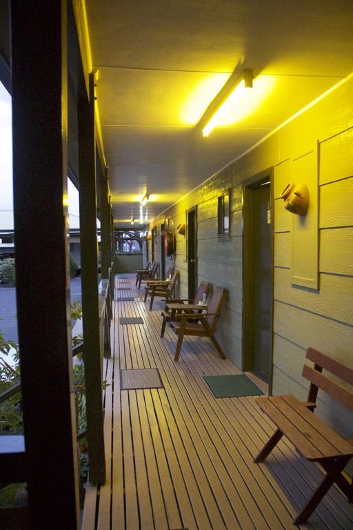 Lake Forbes Motel Dış mekan fotoğraf